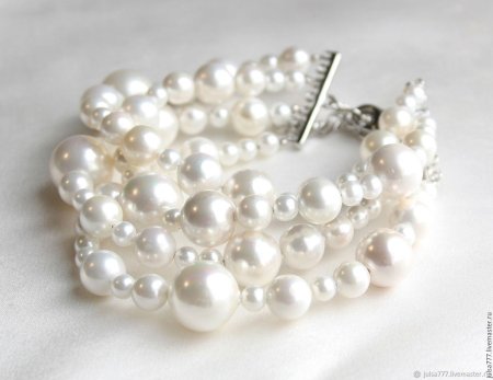 Браслет из жемчуга в ряда