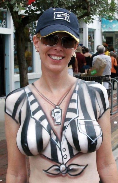 Бодиарт на улице