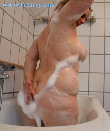 Пена в ванной