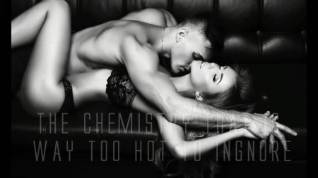 Эротическая фотосессия пары