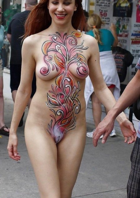 Бодиарт на голое тело