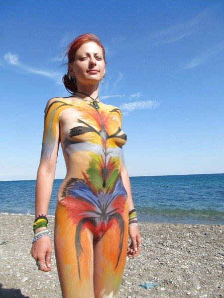 Нудисты бодиарт