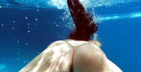 Голые под водой