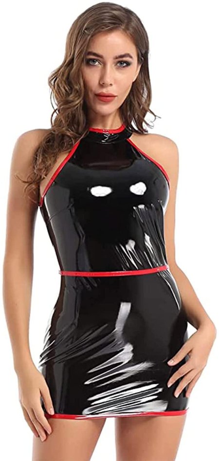 Черное латексное платье