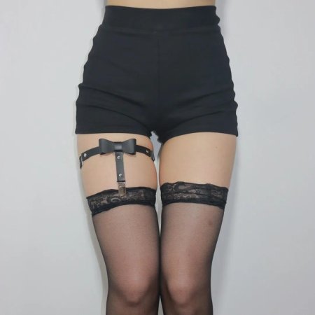 Портупея с подтяжками для чулок