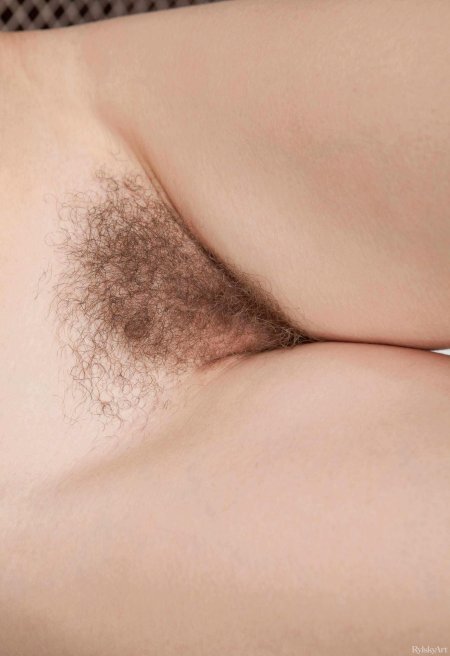 Маленькие волосики на лобке