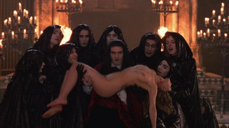 Лор марсак голая интервью с вампиром