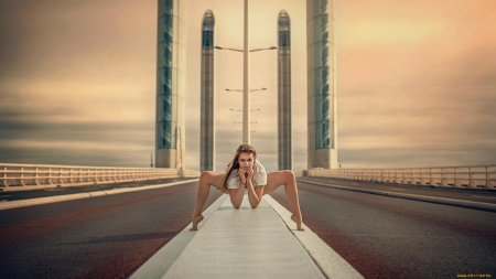 Позы для фотосессии на мосту