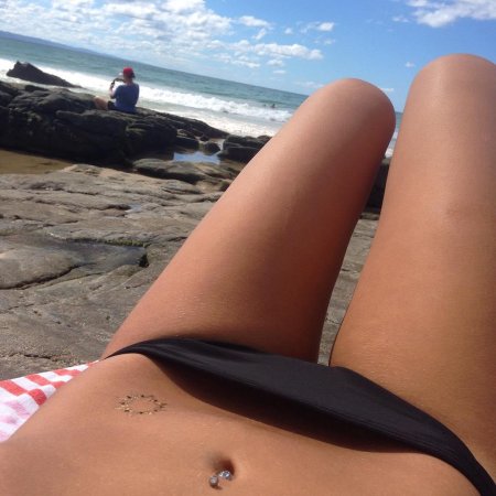 Под бикини мостом