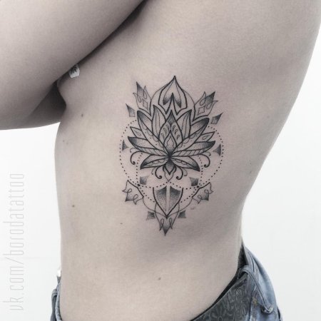 Тату лотос значение для девушек