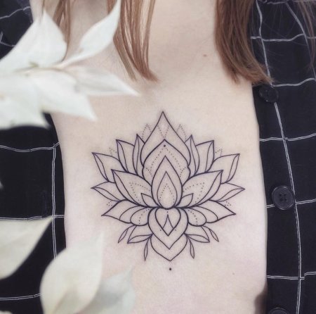 Тату лотос