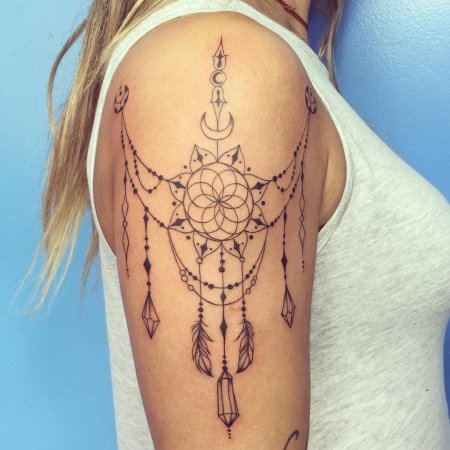 Ловец снов на плече тату
