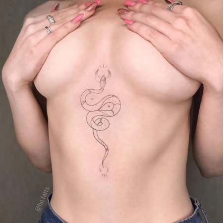 Тату для девушек змея