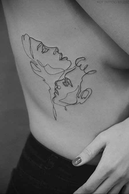 Тату одной линией