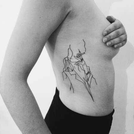 Тату в стиле минимализм