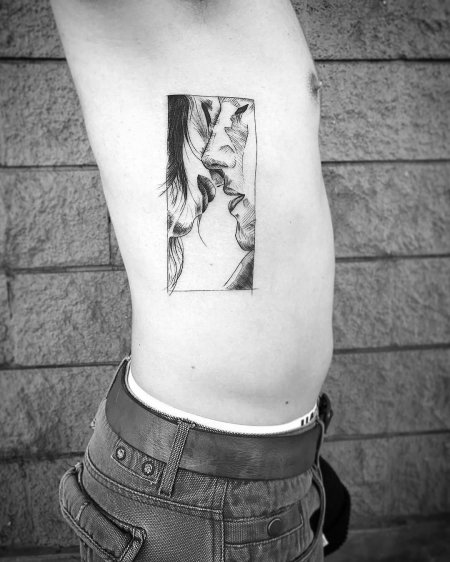 Тату в стиле скетч для девушек