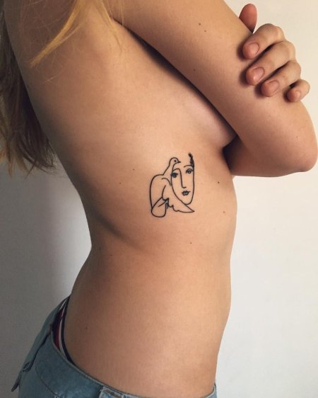 Тату минимализм