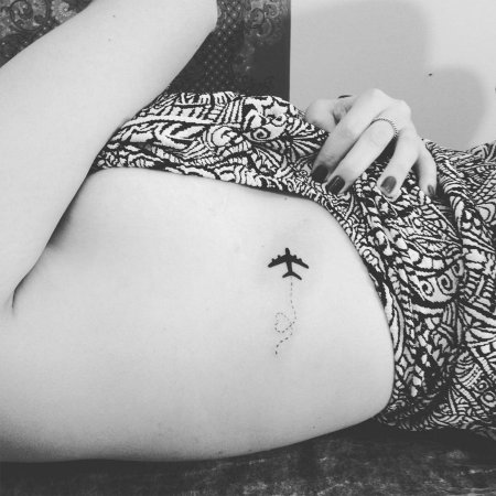 Тату для девушек маленькие