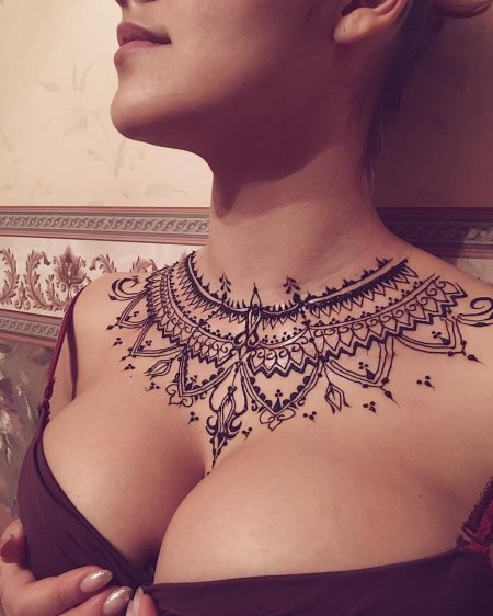 Мехенди хной