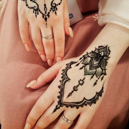 Татуировка хной