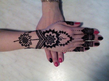 Мехенди простое