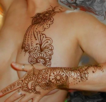 Henna mehndi design