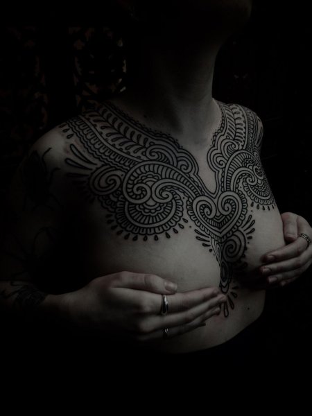 Тату в стиле мехенди