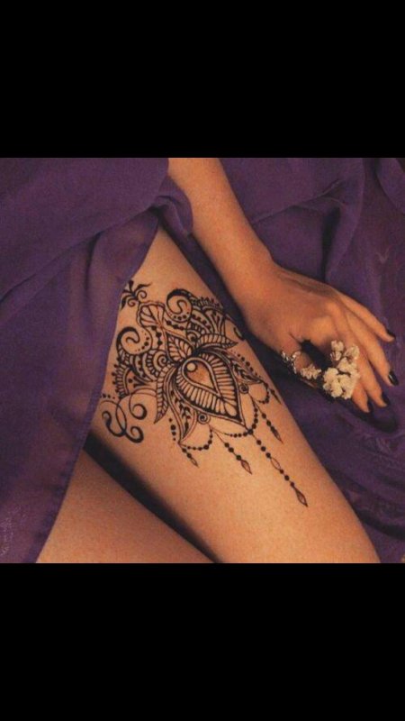 Мехенди на теле