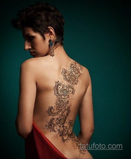 Мехенди на спине