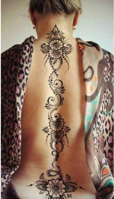 Мехенди на спине