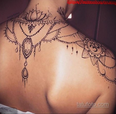 Тату мехенди на спине