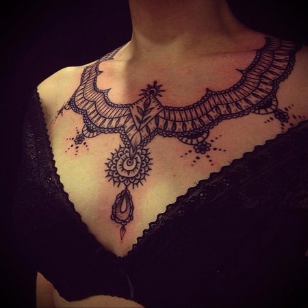 Тату для девушек на шее