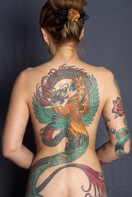 Тату дракона на всю спину для девушек