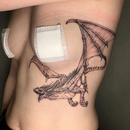 Тату дракона для девушек