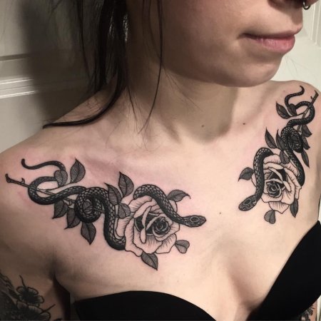 Тату на ключицах для девушек