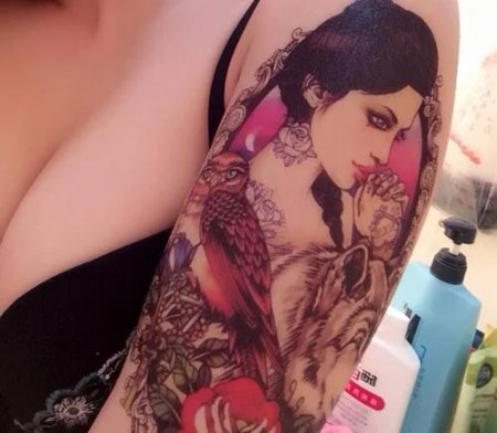 Татуировка девушка