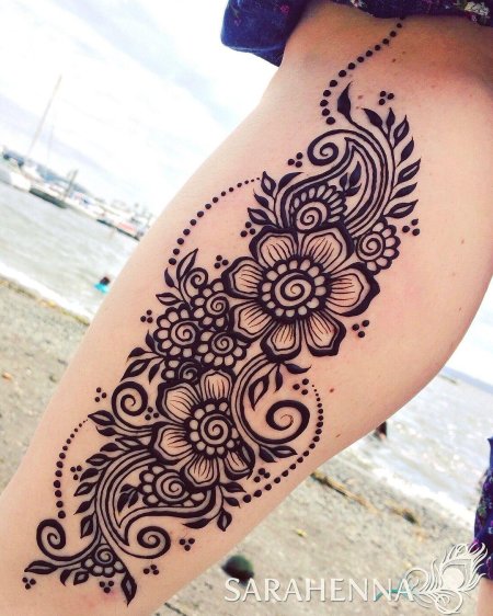 Мехенди на бедре