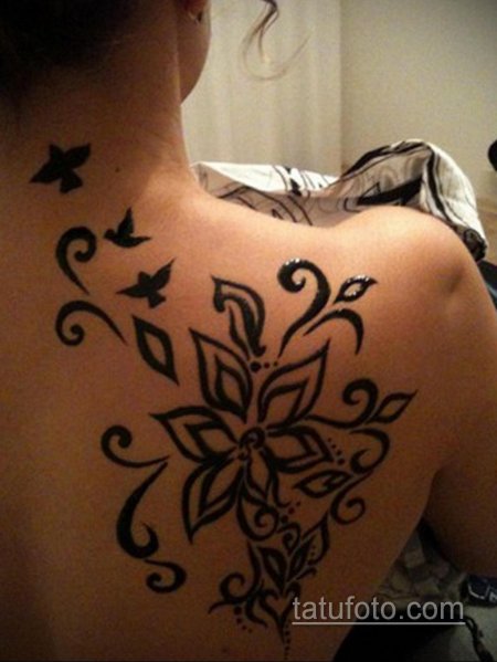 Узор лопатка татуировка