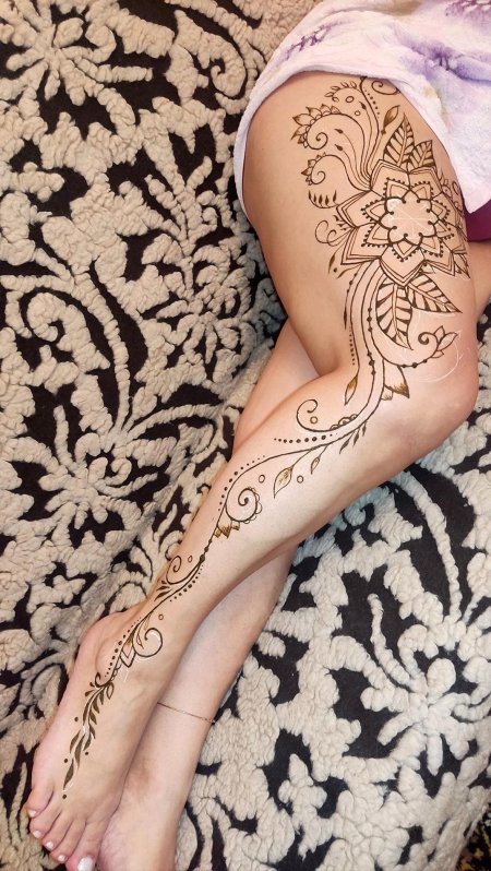 Мехенди на ногах