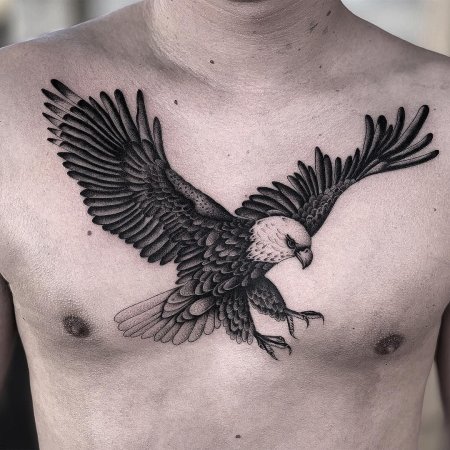 Татуировка орел на груди