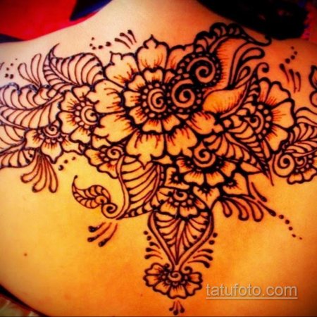 Тату мехенди на спине