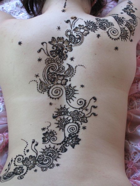 Рисунки хной на теле