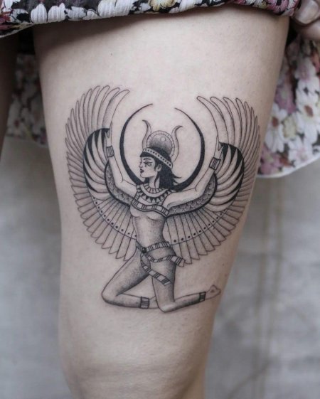 Богиня исида тату