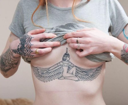 Богиня исида тату