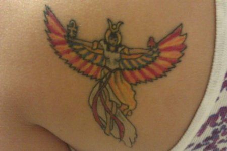 Богиня исида тату