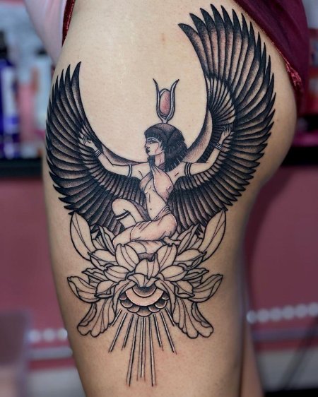 Богиня исида тату