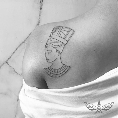 Тату рианны богиня исида