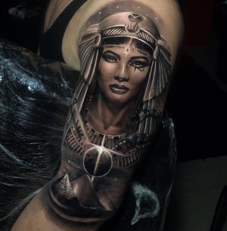 Татуировки в египетском стиле
