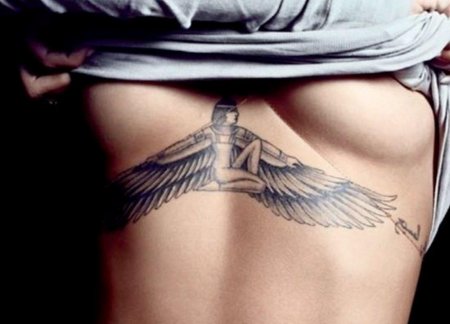 Богиня исида тату