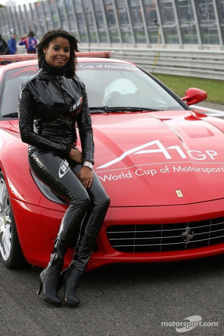 Автомобиль для девушки